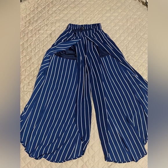 Women Two piece set - Picture 5 of 10